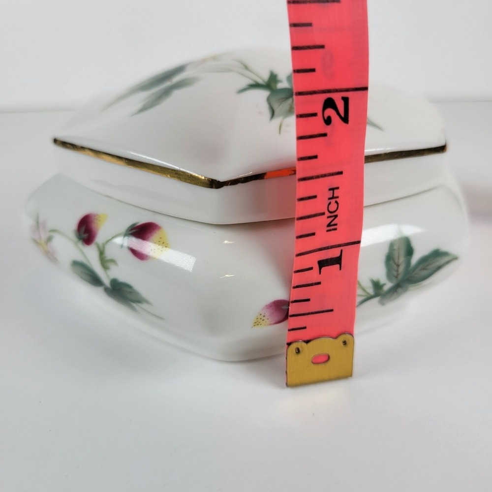 Vtg St. Michael Ashbourne Trinket Vanity Box Fine China Floral Butterfly Hexagon - Picture 9 of 9